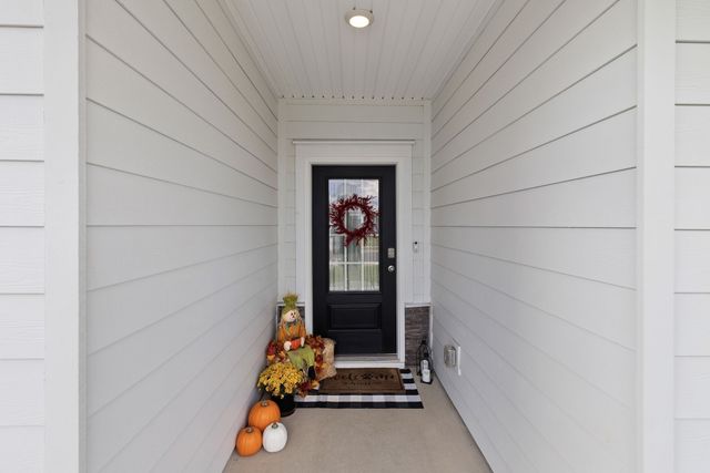 6114 Japonica Ln, White House, TN 37188