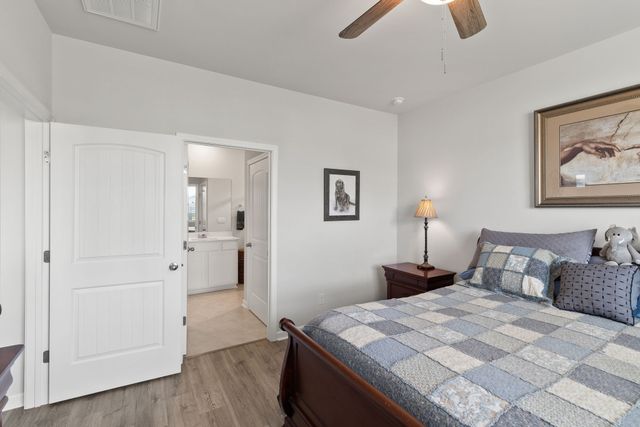 6114 Japonica Ln, White House, TN 37188