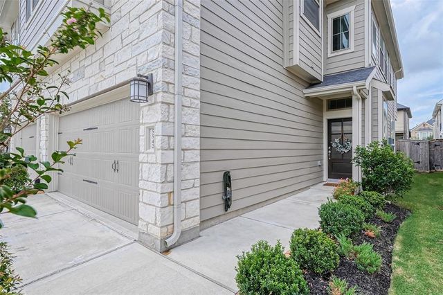 5542 Sallow Bay Lane, Fulshear, TX 77441