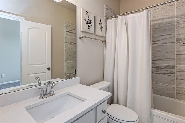 5542 Sallow Bay Lane, Fulshear, TX 77441