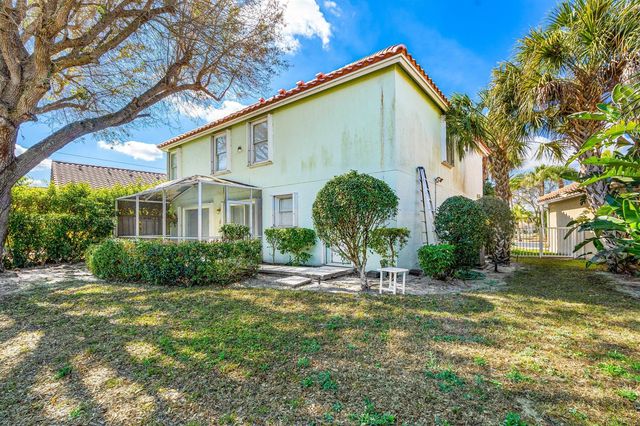 2746 Linkside Drive, Wellington, FL 33414