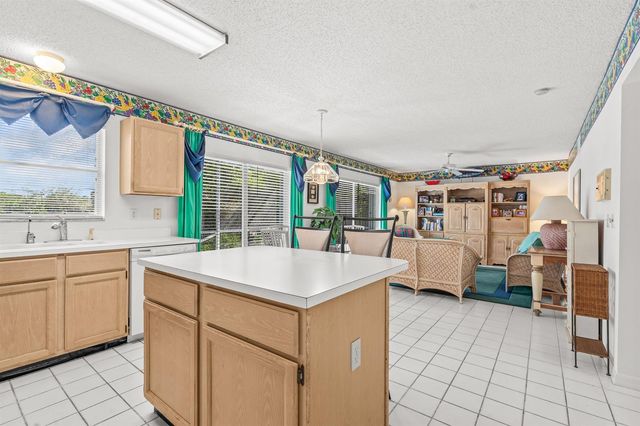 2746 Linkside Drive, Wellington, FL 33414