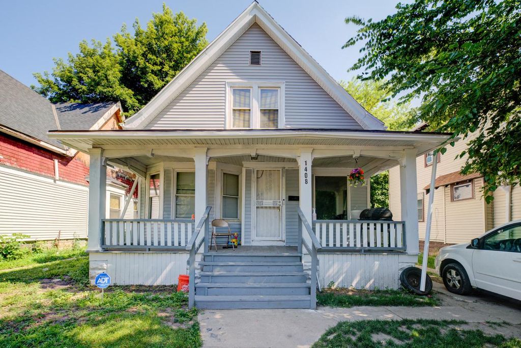 1408 W Concordia AVENUE, Milwaukee, WI 53206