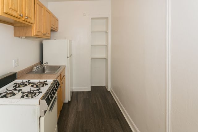 5516 N Kenmore Avenue 406, Chicago, IL 60640