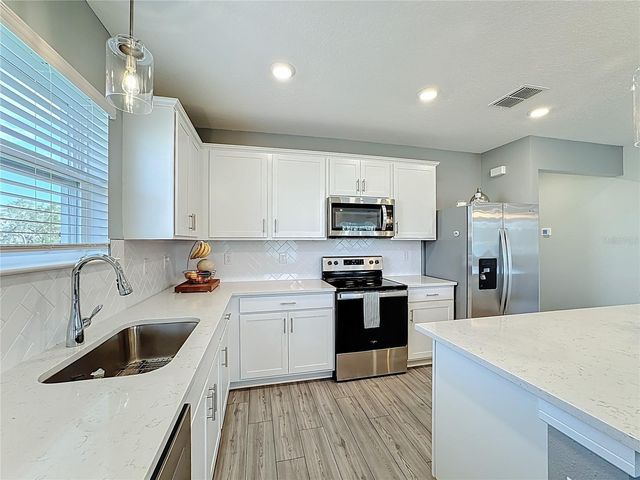 8705 WINDLASS COVE, Parrish, FL 34219