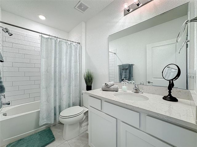 8705 WINDLASS COVE, Parrish, FL 34219