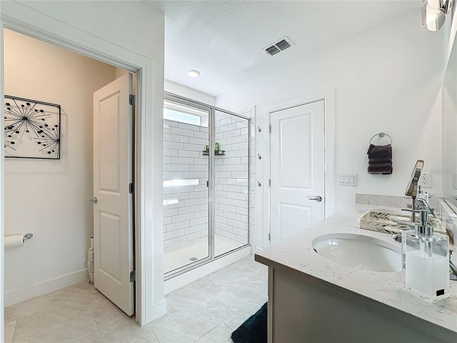 8705 WINDLASS COVE, Parrish, FL 34219