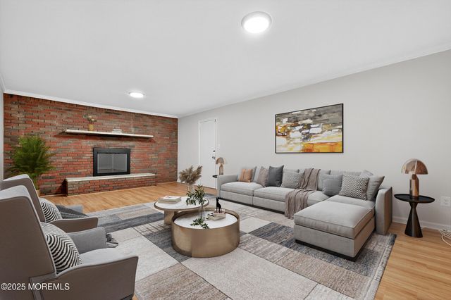 1040 Hillside Drive, North Brunswick, NJ 08902