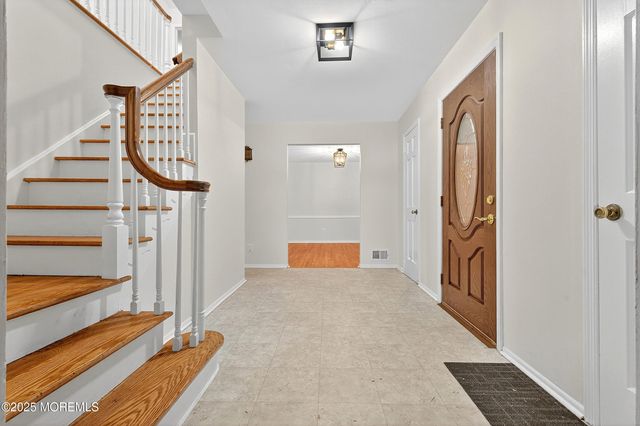 1040 Hillside Drive, North Brunswick, NJ 08902