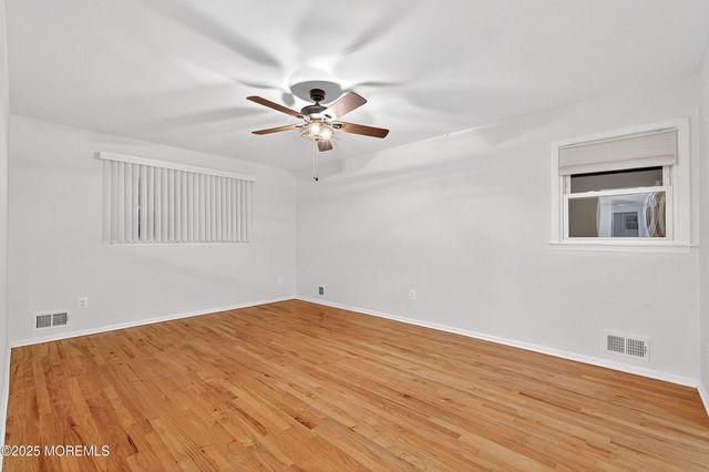 1040 Hillside Drive, North Brunswick, NJ 08902