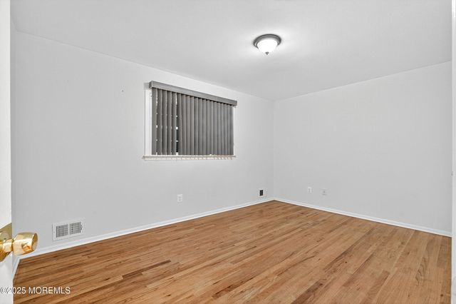 1040 Hillside Drive, North Brunswick, NJ 08902