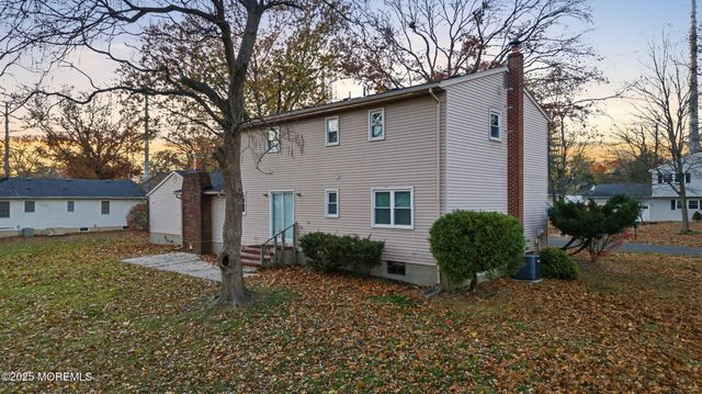 1040 Hillside Drive, North Brunswick, NJ 08902