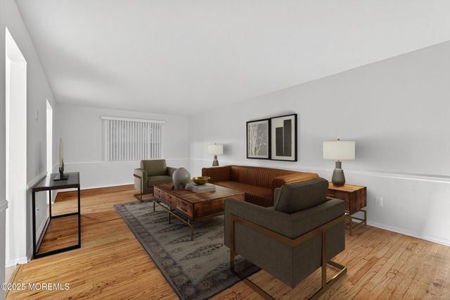 1040 Hillside Drive, North Brunswick, NJ 08902