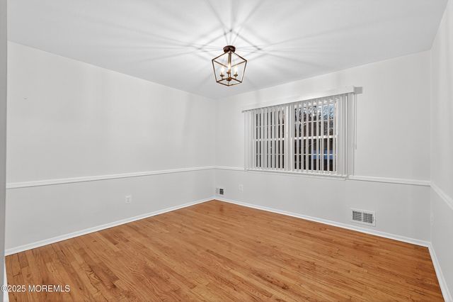 1040 Hillside Drive, North Brunswick, NJ 08902