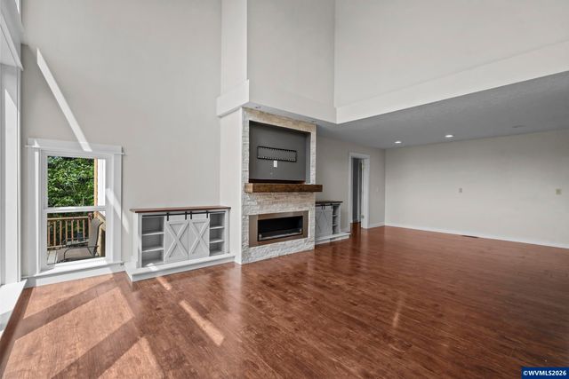 2380 Emmet Dr NW, Salem, OR 97304