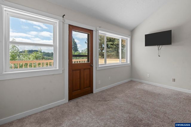 2380 Emmet Dr NW, Salem, OR 97304