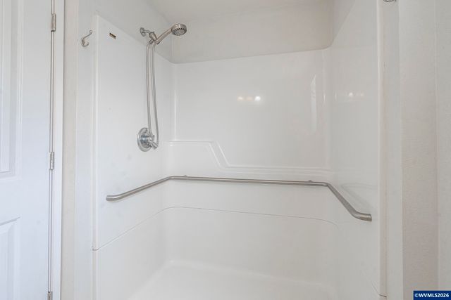 2380 Emmet Dr NW, Salem, OR 97304