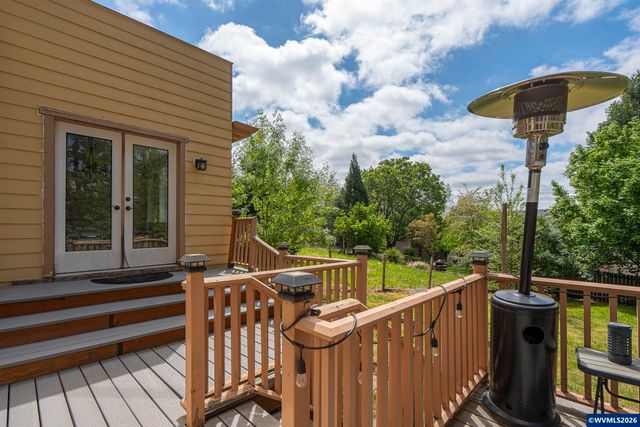 2380 Emmet Dr NW, Salem, OR 97304