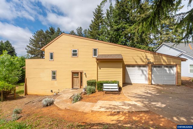 2380 Emmet Dr NW, Salem, OR 97304