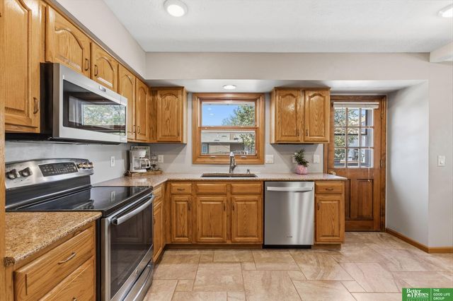 16600 Adams Street, Omaha, NE 68135