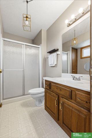16600 Adams Street, Omaha, NE 68135