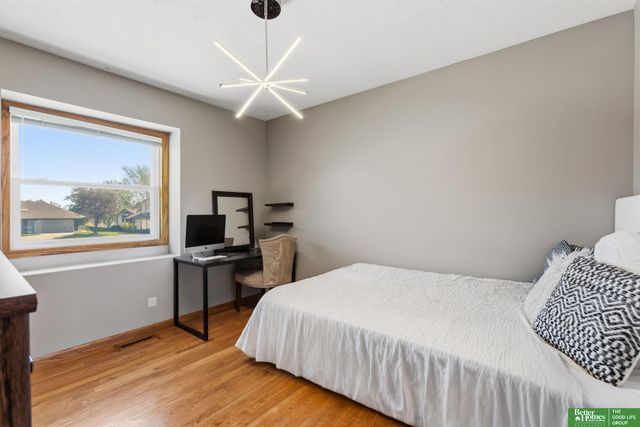 16600 Adams Street, Omaha, NE 68135