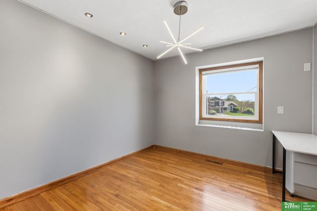 16600 Adams Street, Omaha, NE 68135