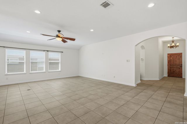 120 Pilsen Dr, Boerne, TX 78006