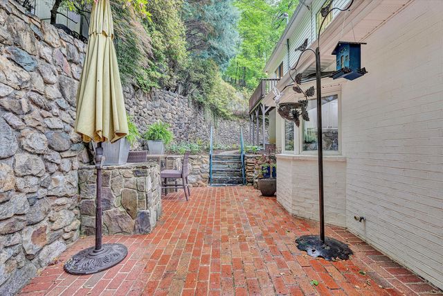 3138 Stoneridge RD SW, Roanoke, VA 24014