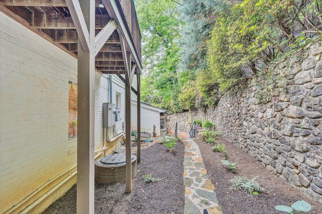 3138 Stoneridge RD SW, Roanoke, VA 24014