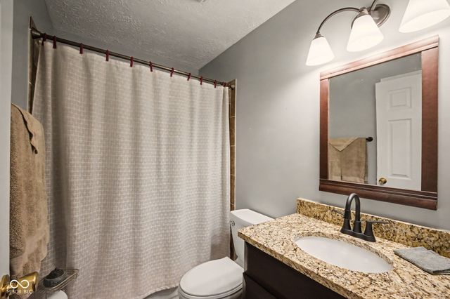 10907 Songbird Lane, Carmel, IN 46033