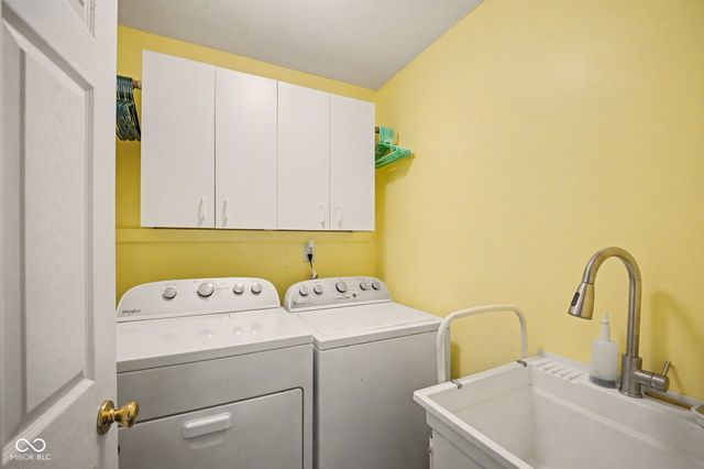 10907 Songbird Lane, Carmel, IN 46033