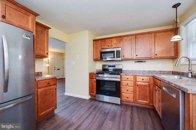 1392 NEW HOLLAND RD, Reading, PA 19607