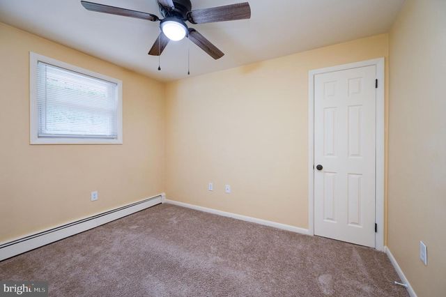 1392 NEW HOLLAND RD, Reading, PA 19607