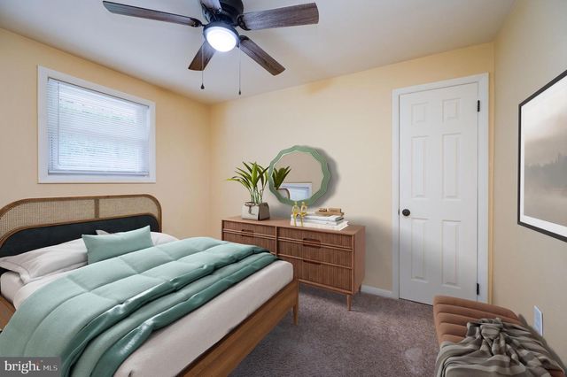 1392 NEW HOLLAND RD, Reading, PA 19607