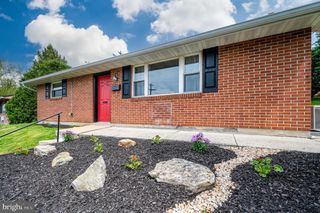 1392 NEW HOLLAND RD, Reading, PA 19607
