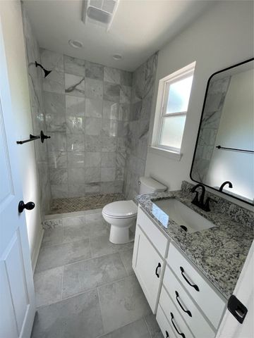 240 Wells Street, Emory, TX 75440