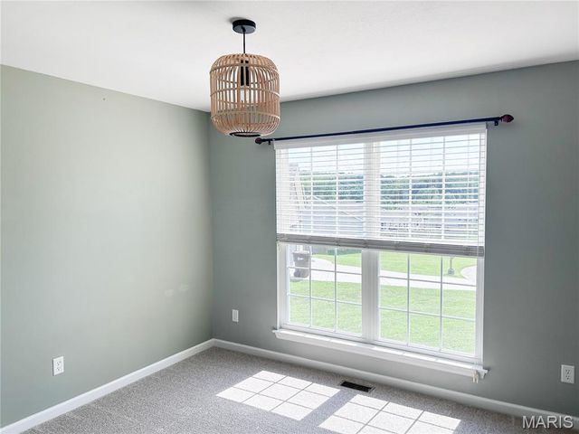 18 Lost Meadow Court, Winfield, MO 63389