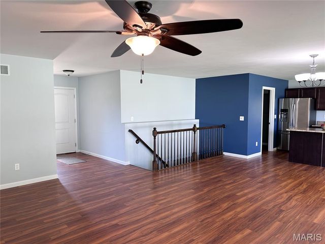18 Lost Meadow Court, Winfield, MO 63389