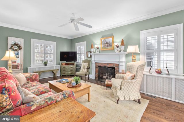 812 MARYE ST, Fredericksburg, VA 22401