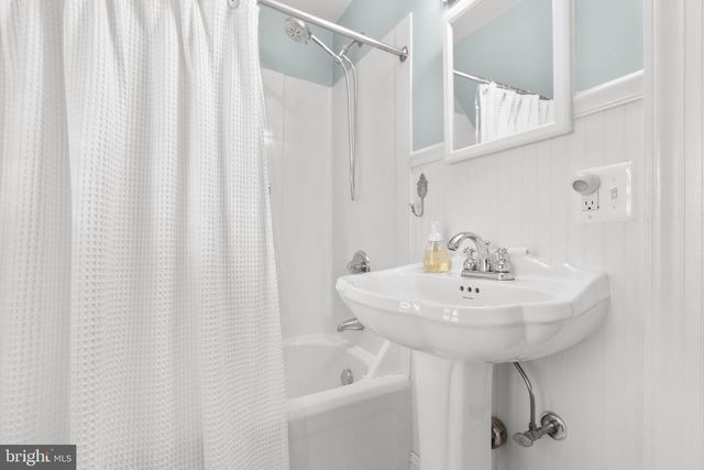 812 MARYE ST, Fredericksburg, VA 22401