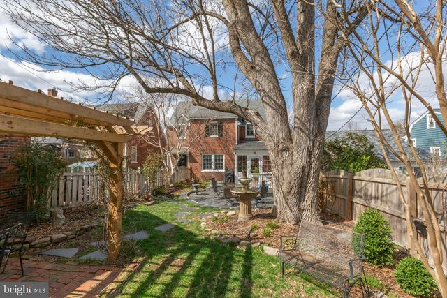 812 MARYE ST, Fredericksburg, VA 22401