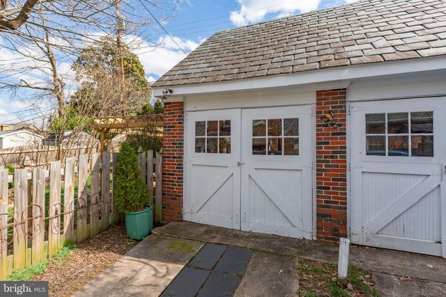 812 MARYE ST, Fredericksburg, VA 22401