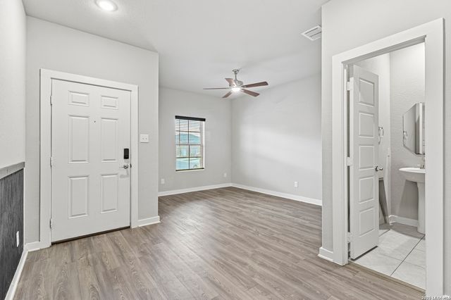 3209 Hyacinth, New Braunfels, TX 78130