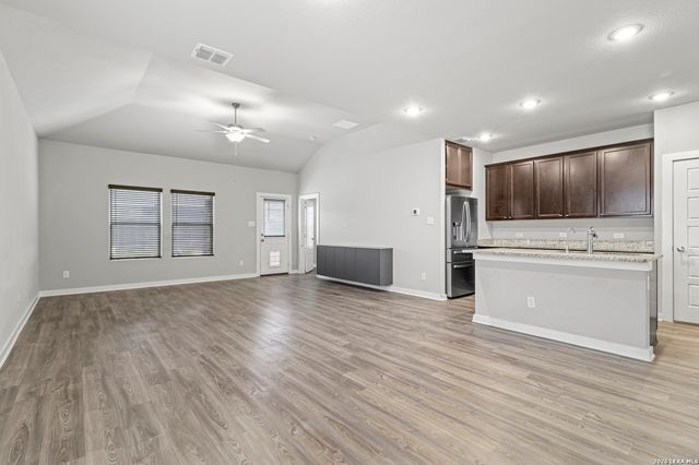 3209 Hyacinth, New Braunfels, TX 78130