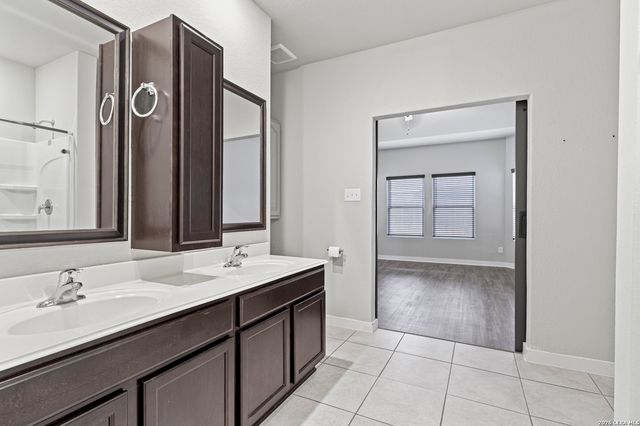 3209 Hyacinth, New Braunfels, TX 78130