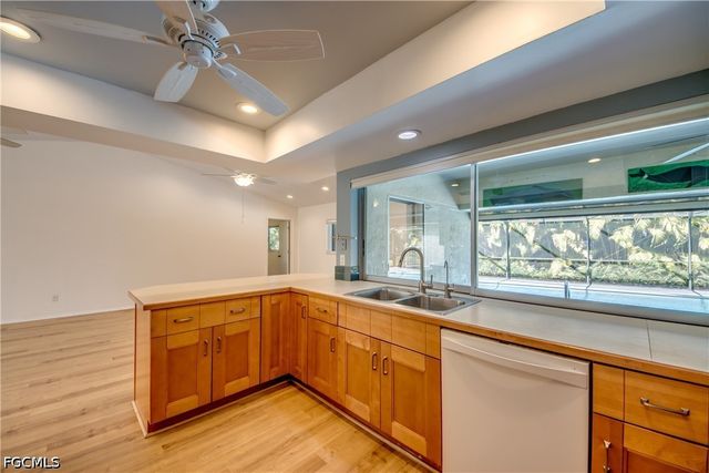 1419 SE 39th TER, Cape Coral, FL 33904