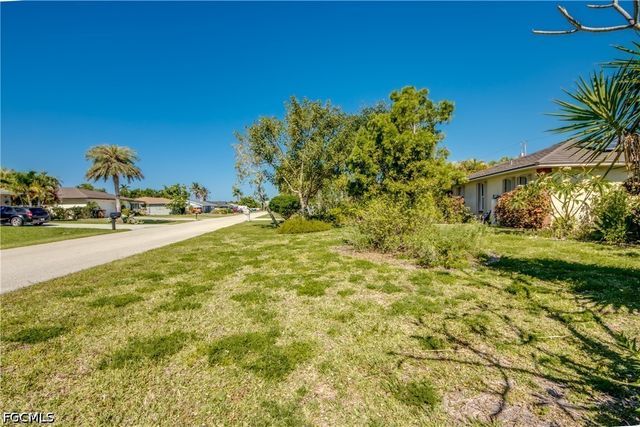 1419 SE 39th TER, Cape Coral, FL 33904