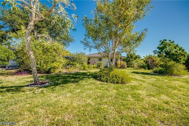 1419 SE 39th TER, Cape Coral, FL 33904