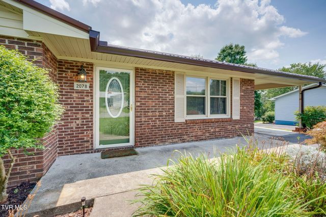 207 Cherry Street, Mount Carmel, TN 37645